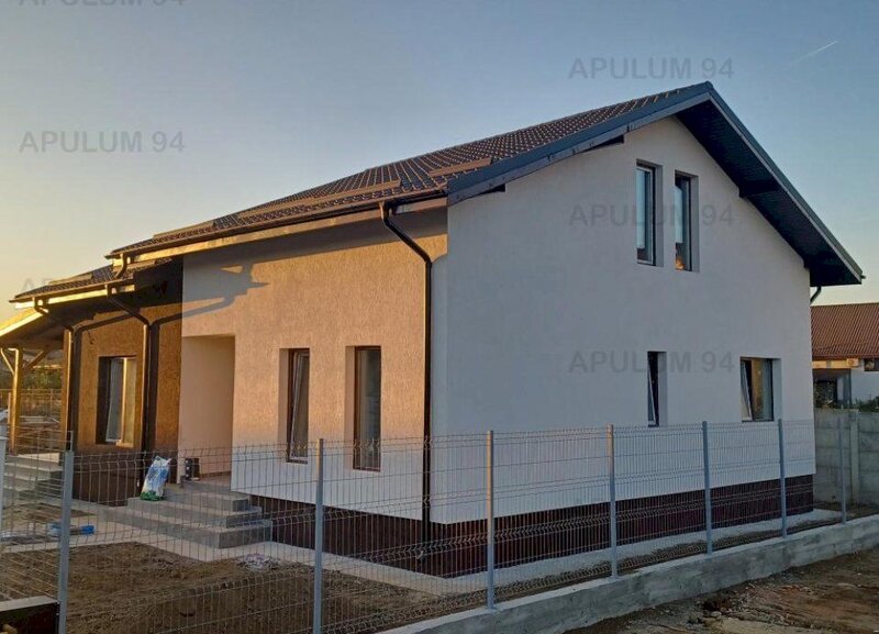 Sabareni, casa noua tip parter, cu pod mansardabil